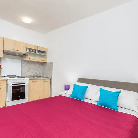 Lucano 2365 Appartement Valbandon