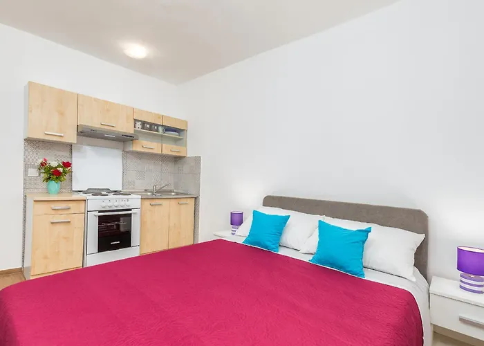 Lucano 2365 Daire Valbandon